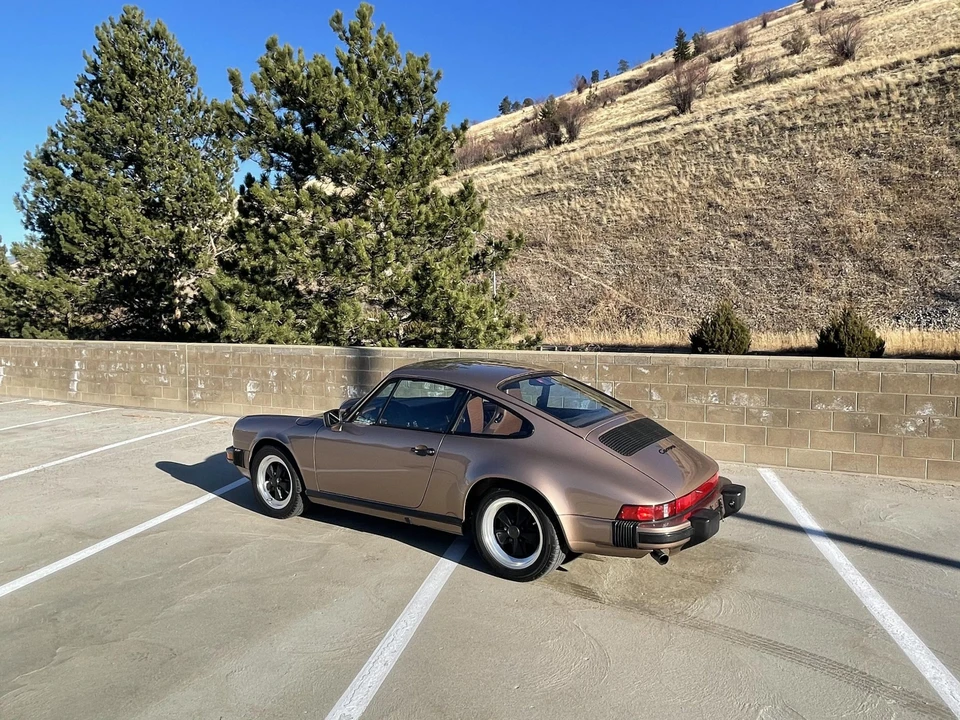 1988 Porsche 911 Carrera 3.2 - Image 13 of 31