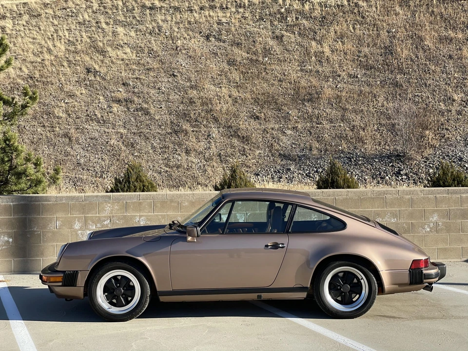 1988 Porsche 911 Carrera 3.2 - Image 8 of 31
