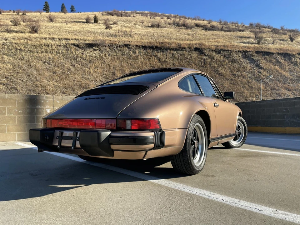1988 Porsche 911 Carrera 3.2 - Image 19 of 31