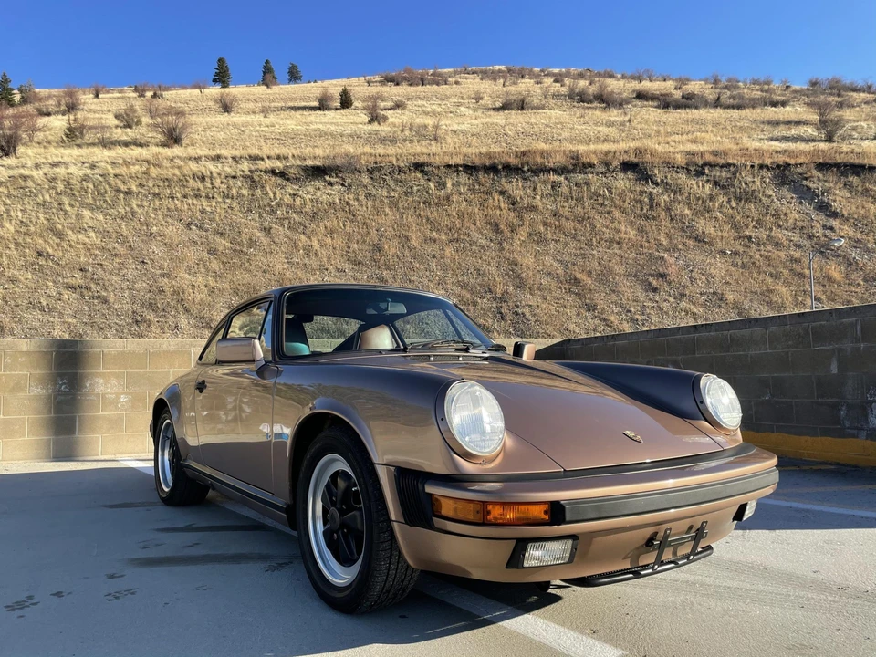1988 Porsche 911 Carrera 3.2 - Image 2 of 31