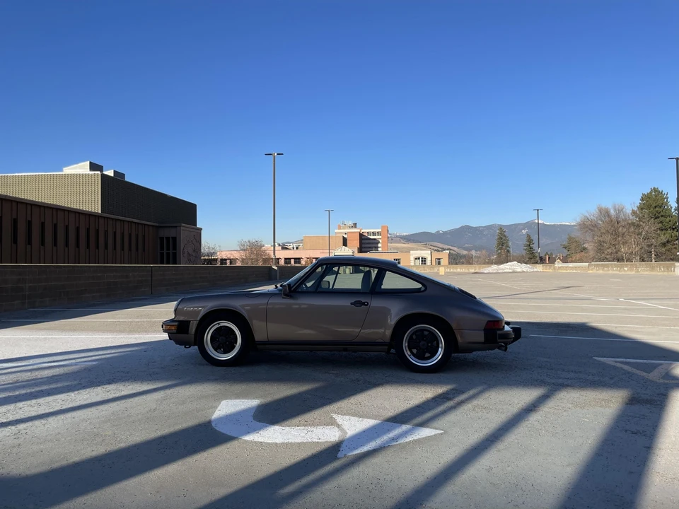 1988 Porsche 911 Carrera 3.2 - Image 25 of 31