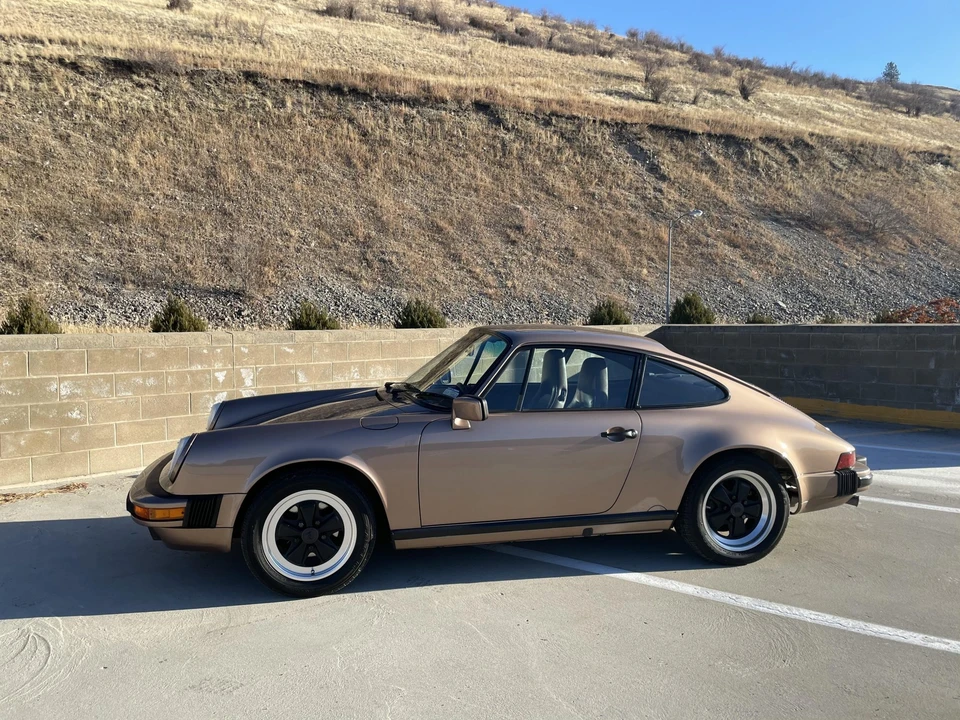 1988 Porsche 911 Carrera 3.2 - Image 5 of 31