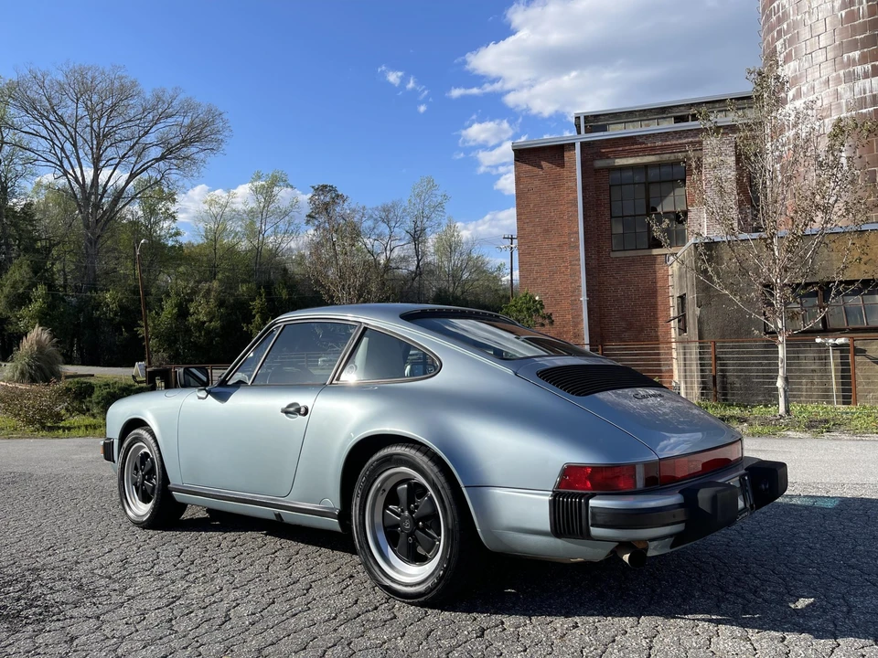 1988 Porsche 911 Carrera 3.2 - Image 17 of 31