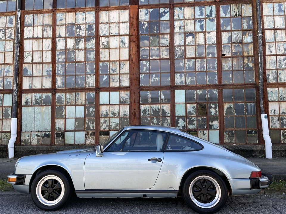 1988 Porsche 911 Carrera 3.2 - Image 5 of 31