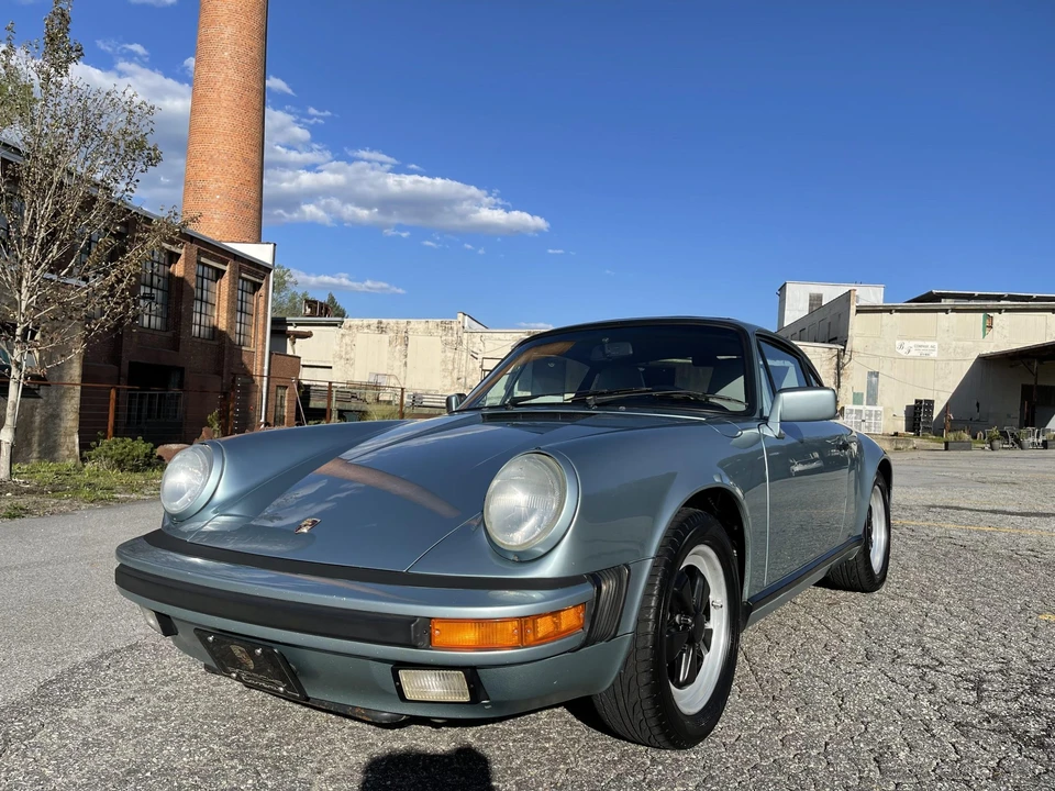 1988 Porsche 911 Carrera 3.2 - Image 13 of 31