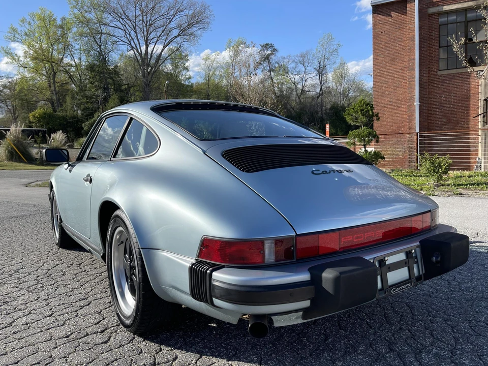 1988 Porsche 911 Carrera 3.2 - Image 18 of 31