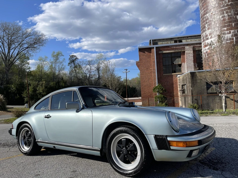 1988 Porsche 911 Carrera 3.2 - Image 24 of 31