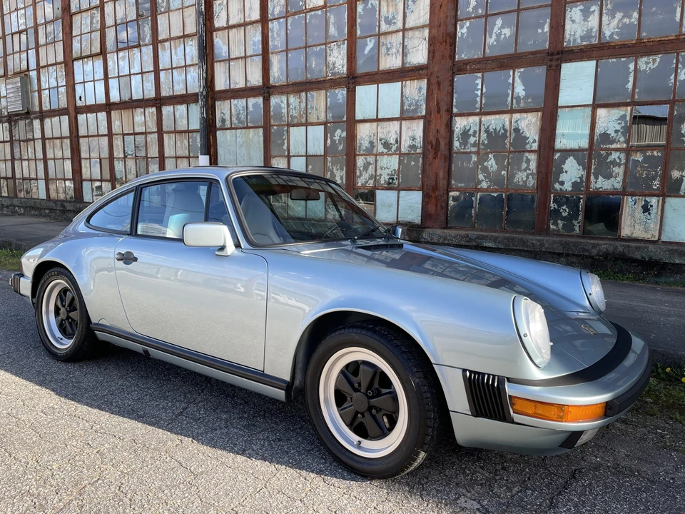 1988 Porsche 911 Carrera 3.2 - Image 11 of 31
