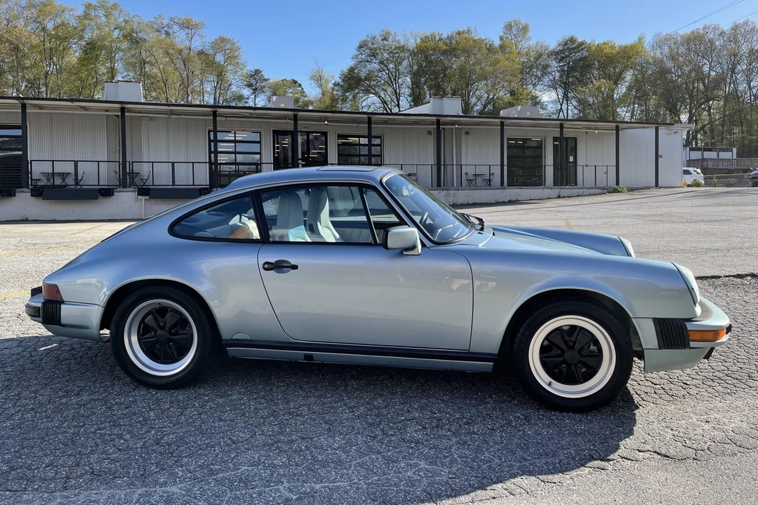 1988 Porsche 911 Carrera 3.2 - Image 29 of 31