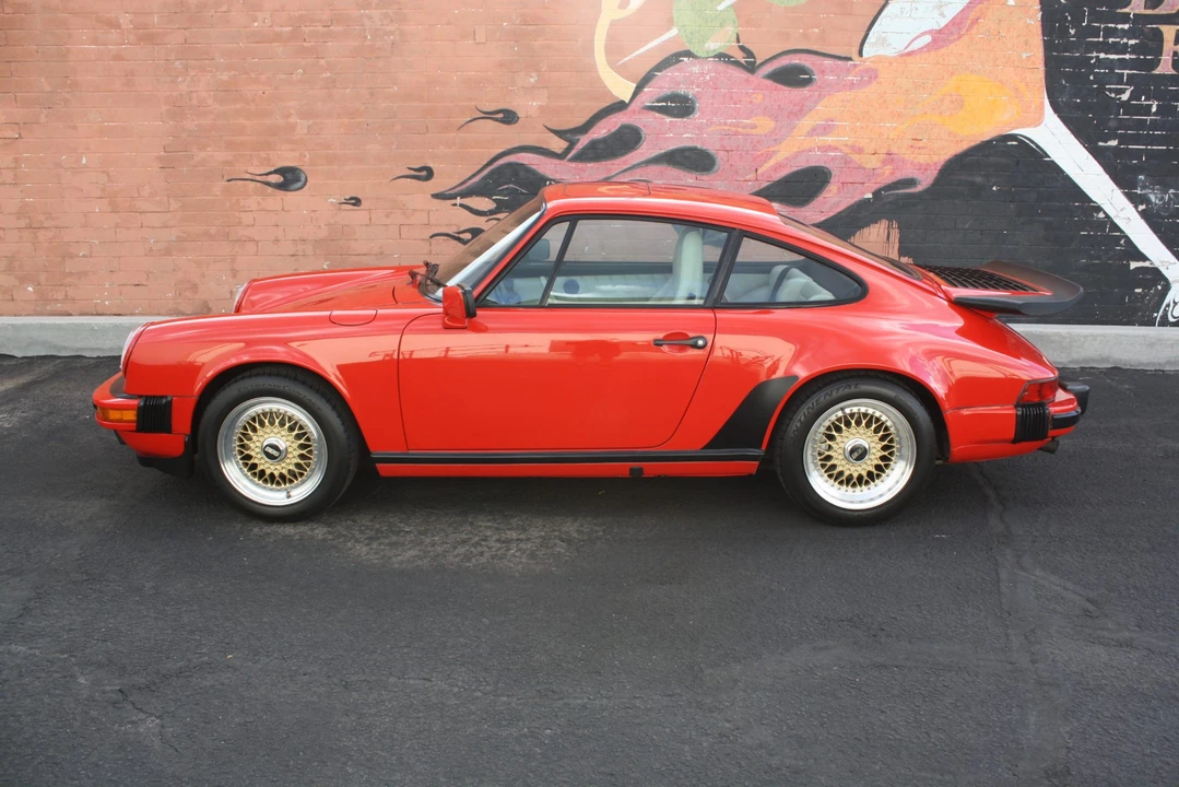 1988 Porsche 911 Carrera 3.2 - Image 21 of 31