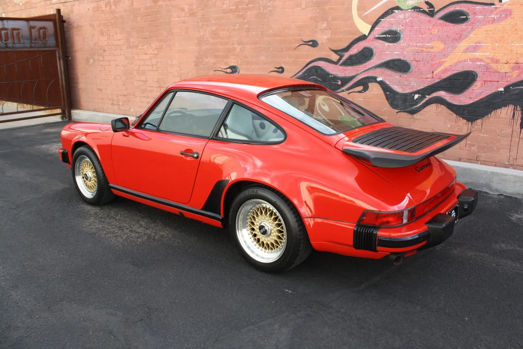1988 Porsche 911 Carrera 3.2 - Image 19 of 31