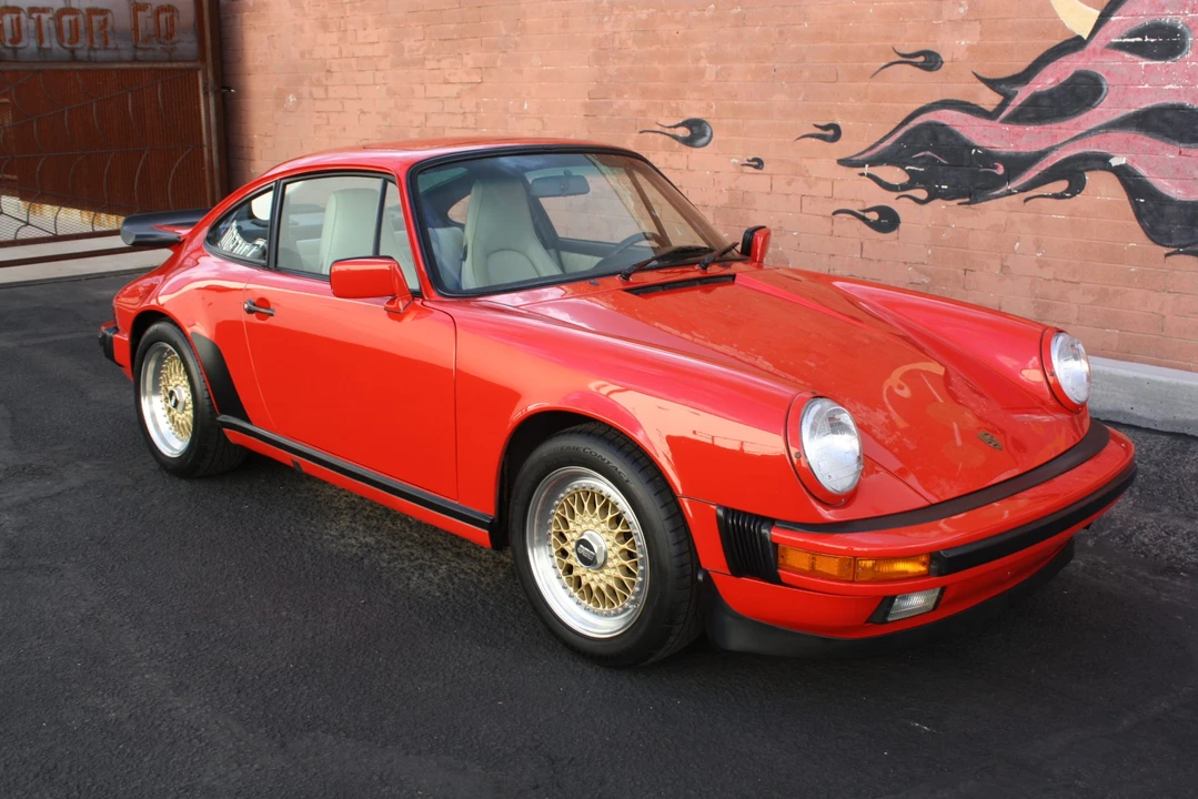 1988 Porsche 911 Carrera 3.2 - Image 10 of 31