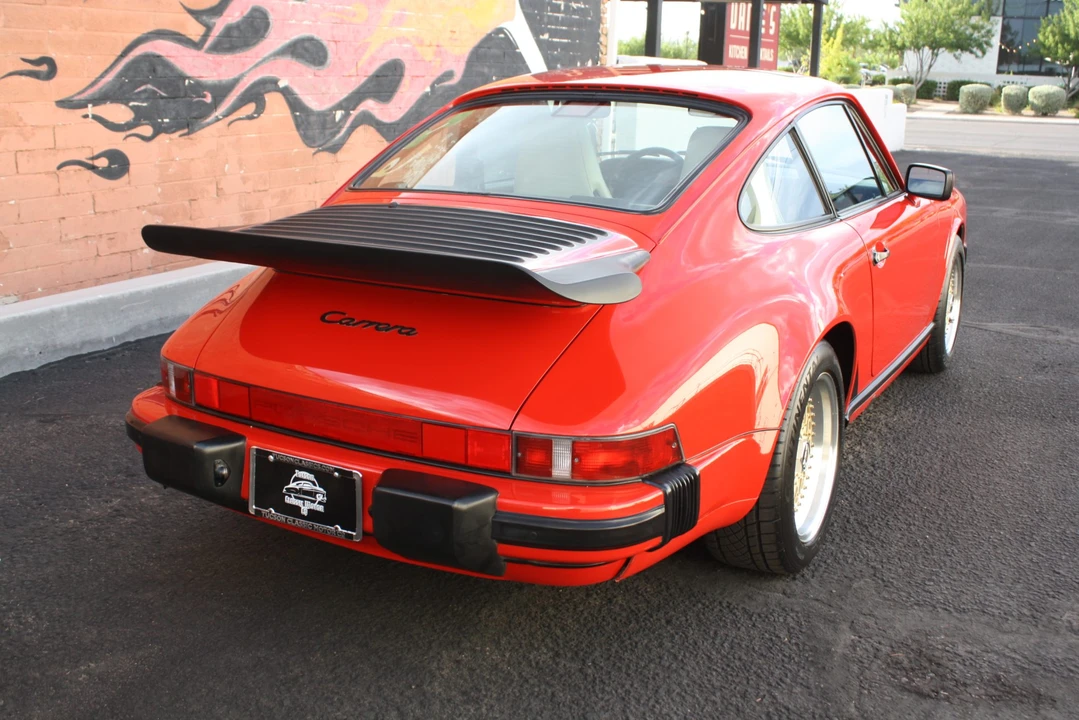 1988 Porsche 911 Carrera 3.2 - Image 15 of 31