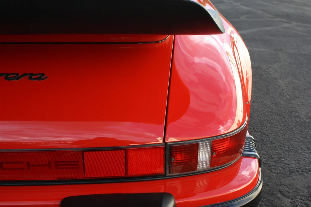 1988 Porsche 911 Carrera 3.2 - Image 30 of 31