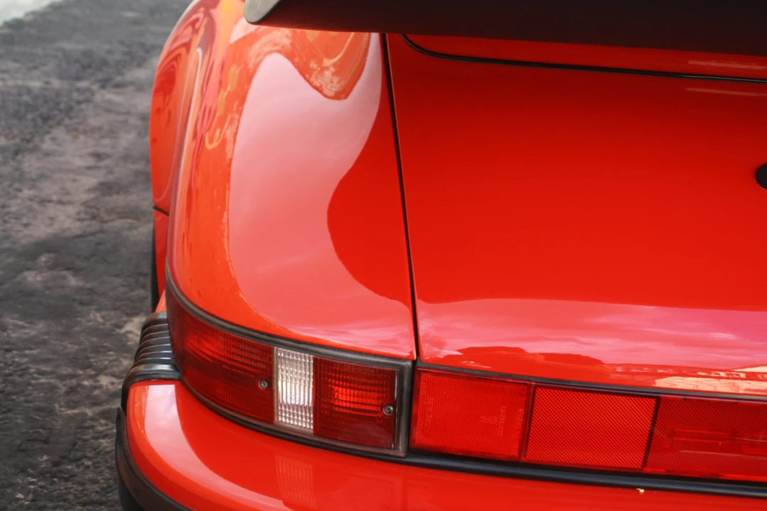 1988 Porsche 911 Carrera 3.2 - Image 28 of 31