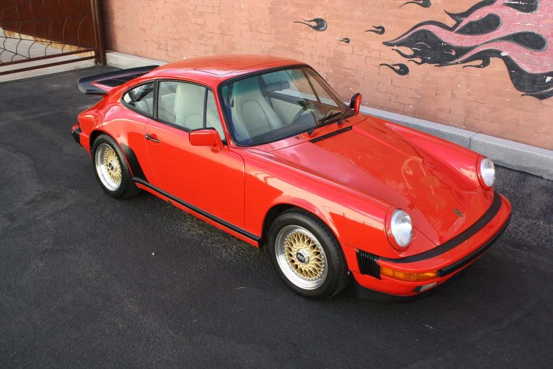 1988 Porsche 911 Carrera 3.2 - Image 11 of 31