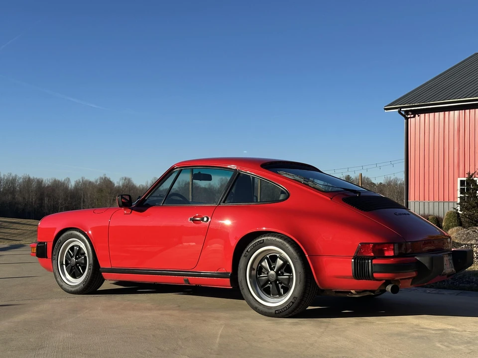 1988 Porsche 911 Carrera 3.2 - Image 9 of 31