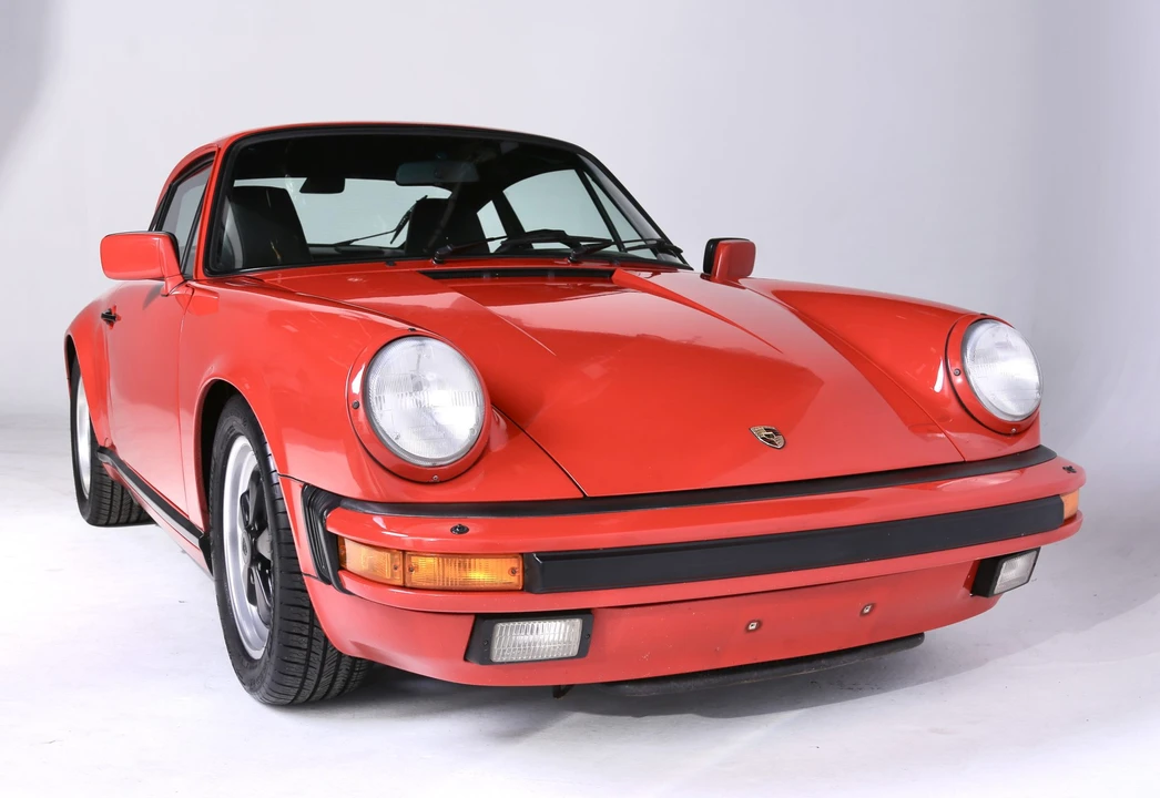 1988 Porsche 911 Carrera 3.2 - Image 13 of 31