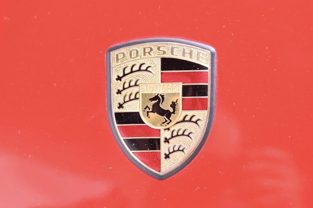 1988 Porsche 911 Carrera 3.2 - Image 28 of 31