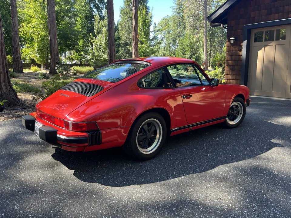 1988 Porsche 911 Carrera 3.2 - Image 9 of 31