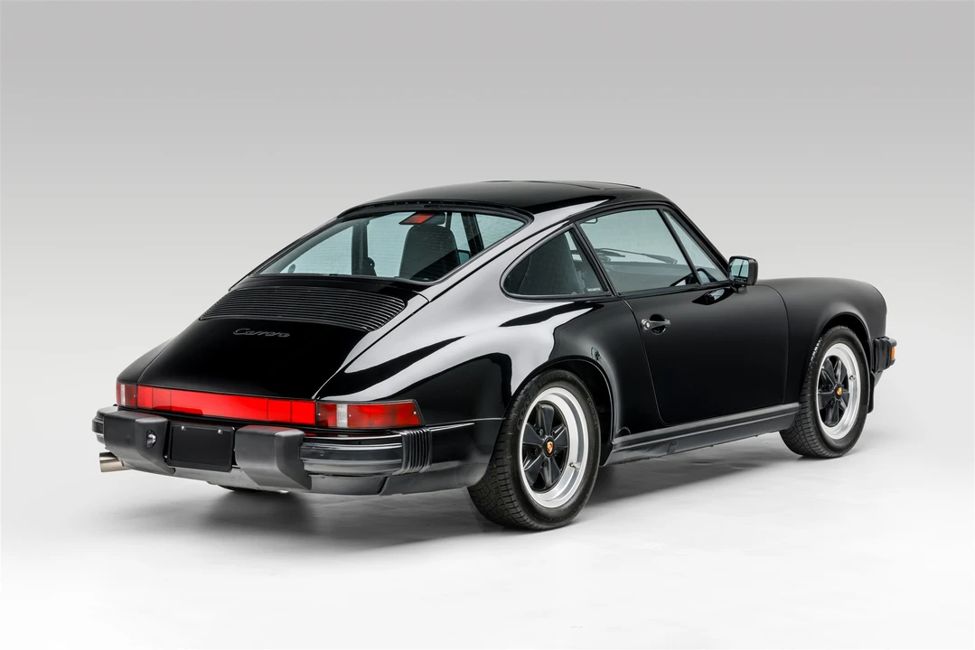 1988 Porsche 911 Carrera 3.2 - Image 17 of 31