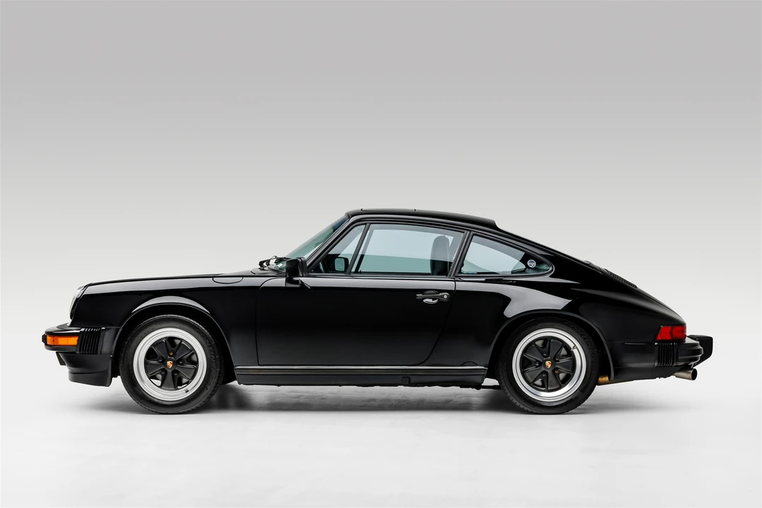 1988 Porsche 911 Carrera 3.2 - Image 8 of 31