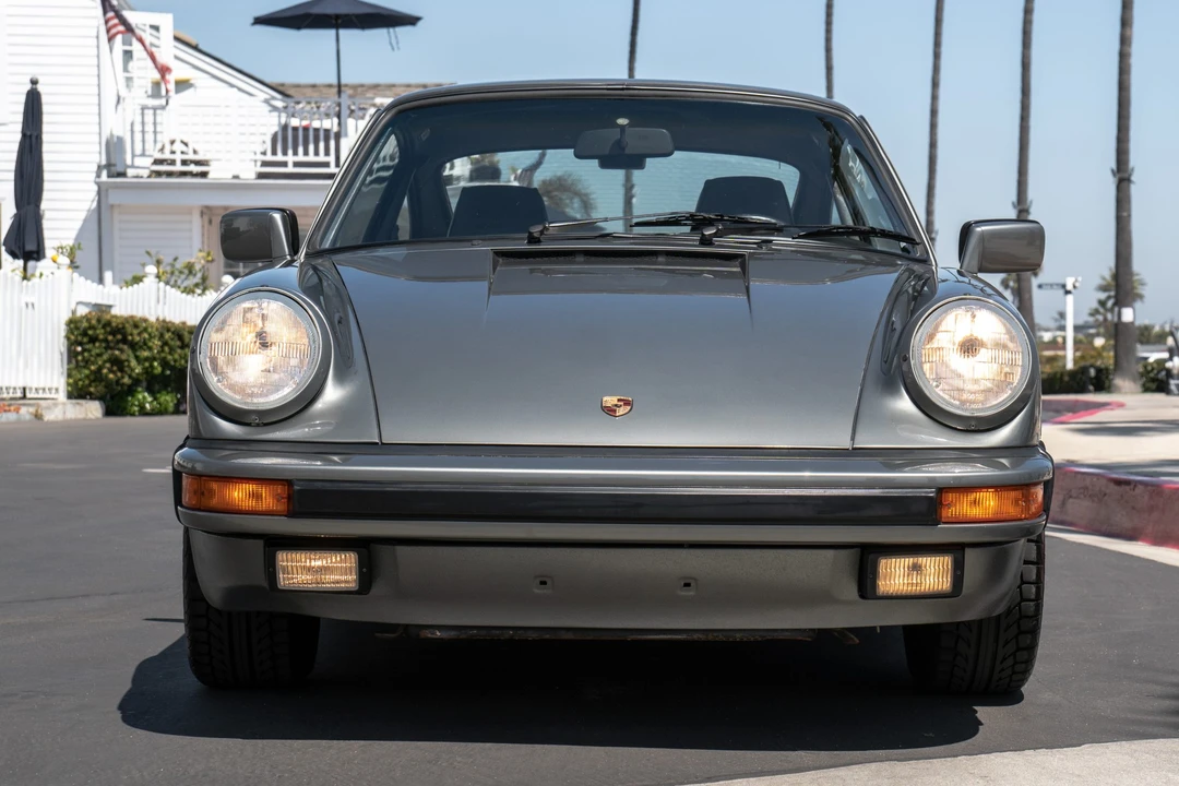 1988 Porsche 911 Carrera 3.2 - Image 5 of 31