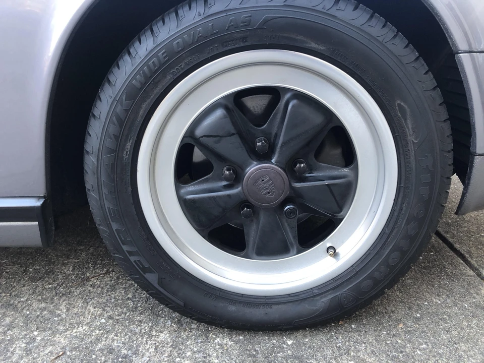 1988 Porsche 911 Carrera 3.2 - Image 28 of 31
