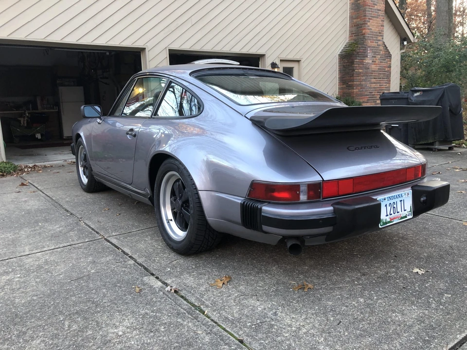 1988 Porsche 911 Carrera 3.2 - Image 10 of 31