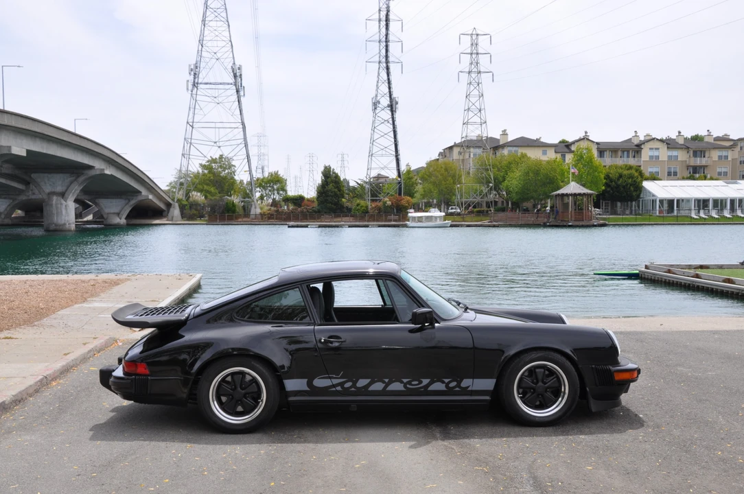 1988 Porsche 911 Carrera 3.2 - Image 5 of 31