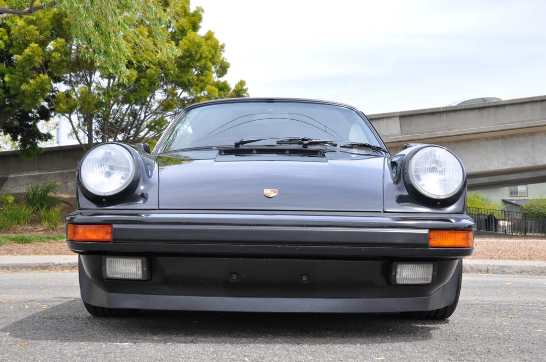 1988 Porsche 911 Carrera 3.2 - Image 2 of 31