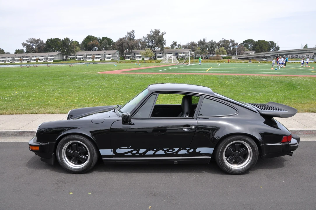 1988 Porsche 911 Carrera 3.2 - Image 17 of 31