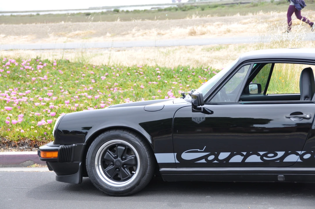 1988 Porsche 911 Carrera 3.2 - Image 18 of 31