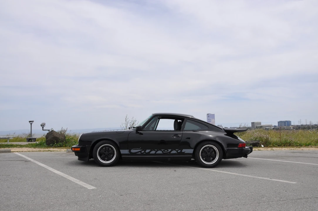 1988 Porsche 911 Carrera 3.2 - Image 23 of 31