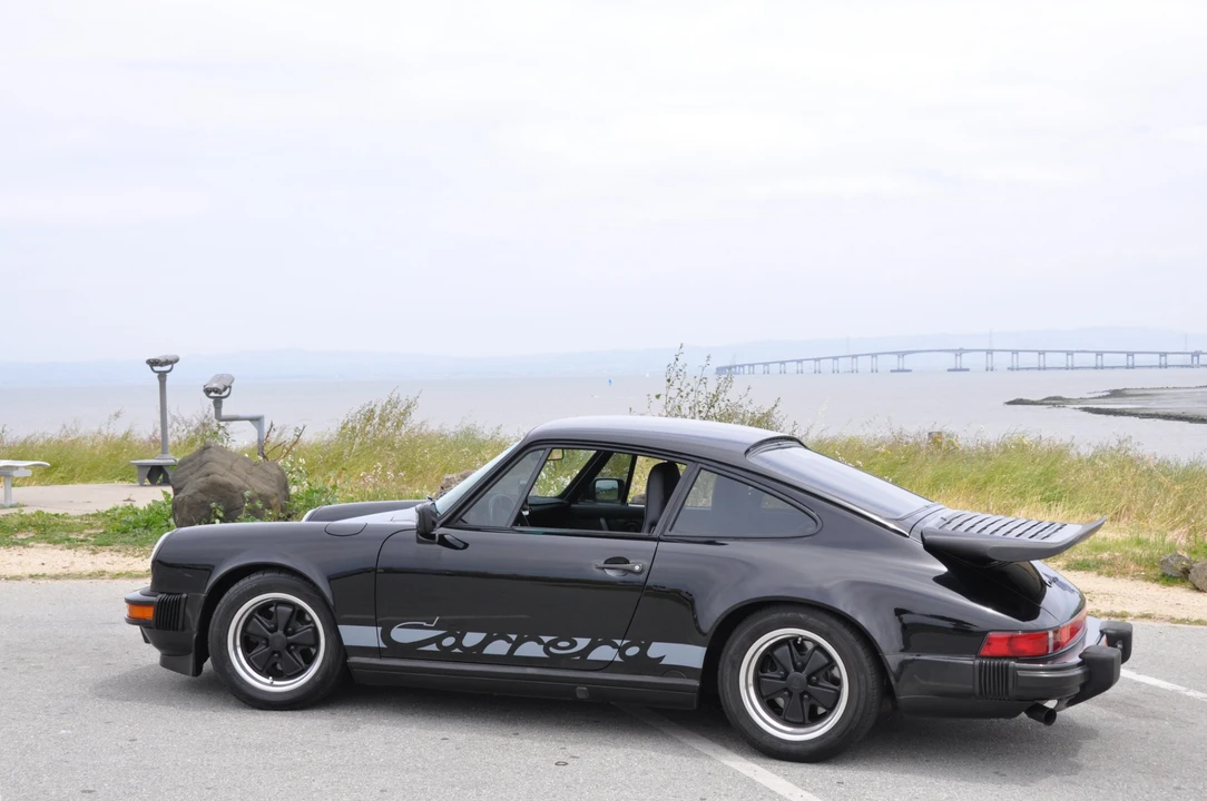 1988 Porsche 911 Carrera 3.2 - Image 24 of 31