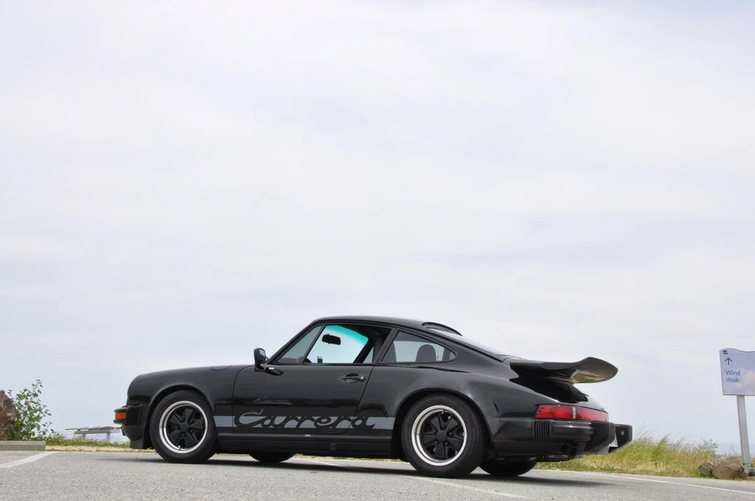 1988 Porsche 911 Carrera 3.2 - Image 25 of 31