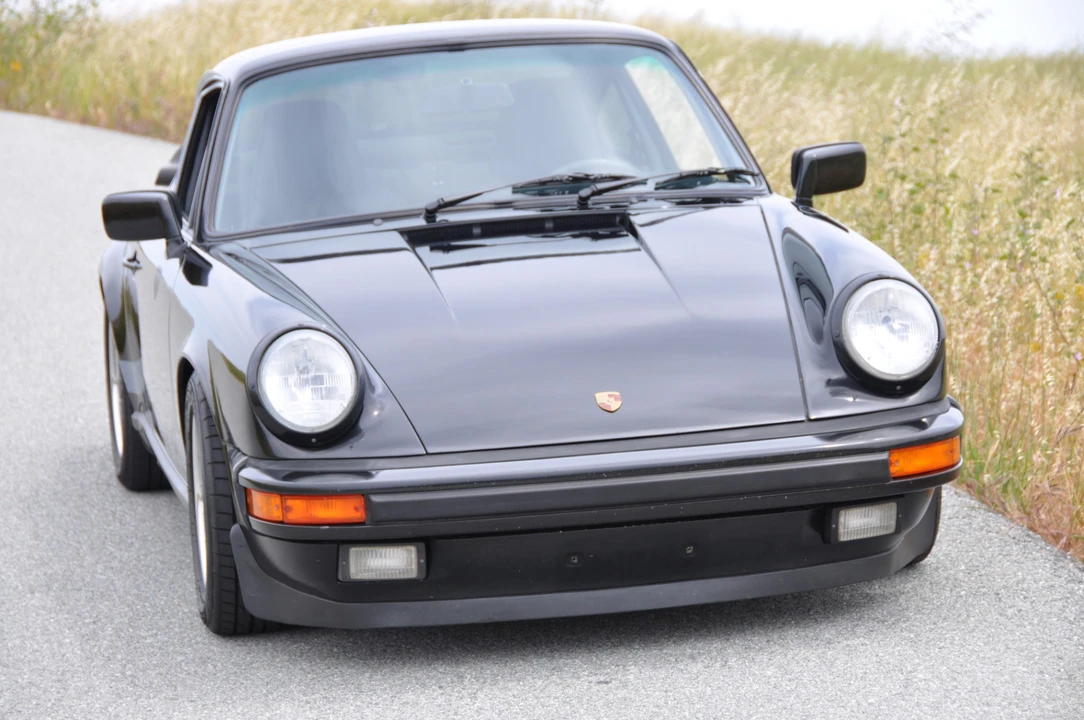 1988 Porsche 911 Carrera 3.2 - Image 29 of 31