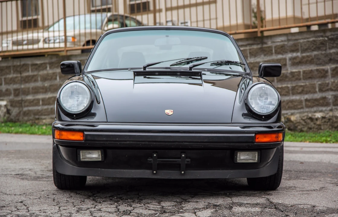 1988 Porsche 911 Carrera 3.2 - Image 3 of 31