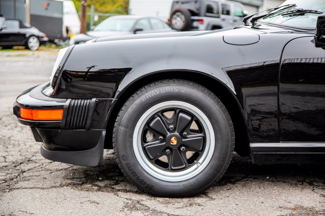 1988 Porsche 911 Carrera 3.2 - Image 17 of 31
