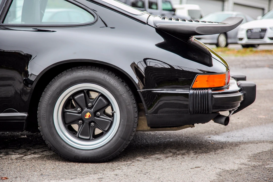 1988 Porsche 911 Carrera 3.2 - Image 18 of 31