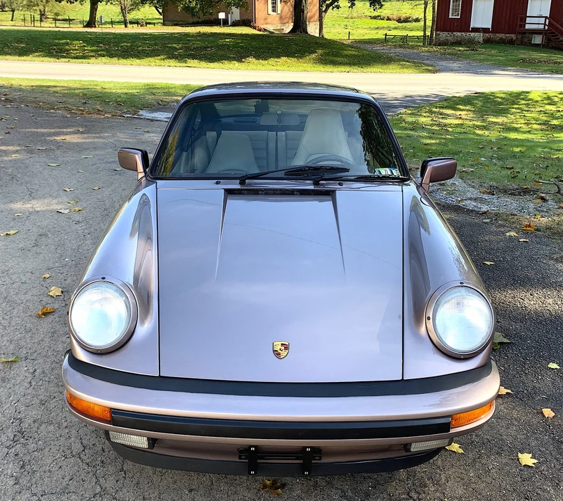 1988 Porsche 911 Carrera 3.2 - Image 16 of 31