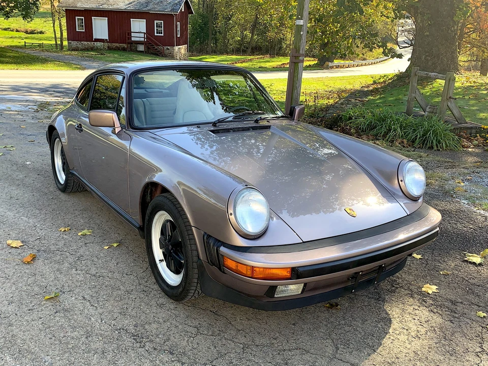 1988 Porsche 911 Carrera 3.2 - Image 2 of 31