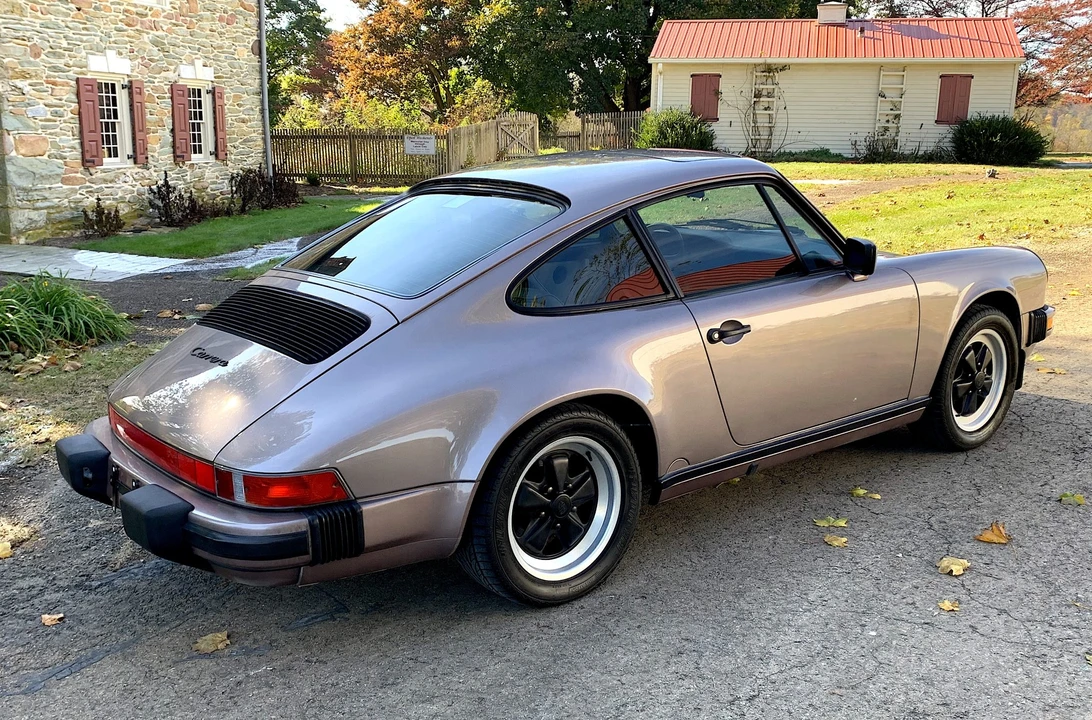 1988 Porsche 911 Carrera 3.2 - Image 6 of 31
