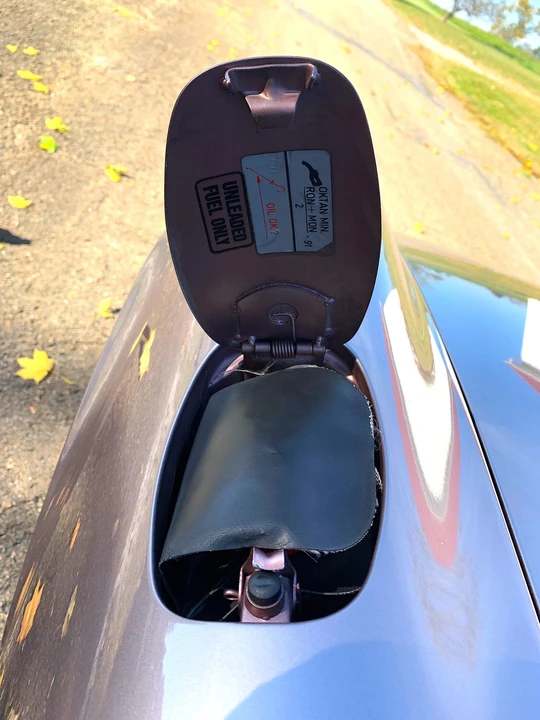 1988 Porsche 911 Carrera 3.2 - Image 26 of 31
