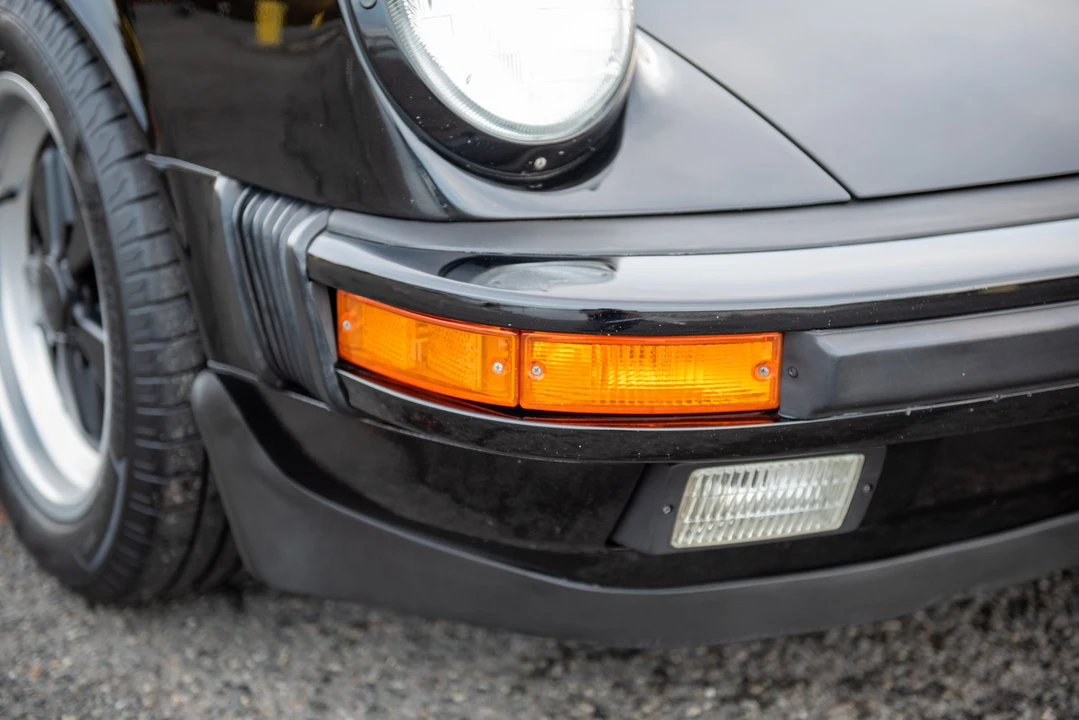 1988 Porsche 911 Carrera 3.2 - Image 28 of 31