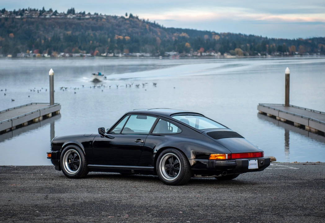 1988 Porsche 911 Carrera 3.2 - Image 6 of 31