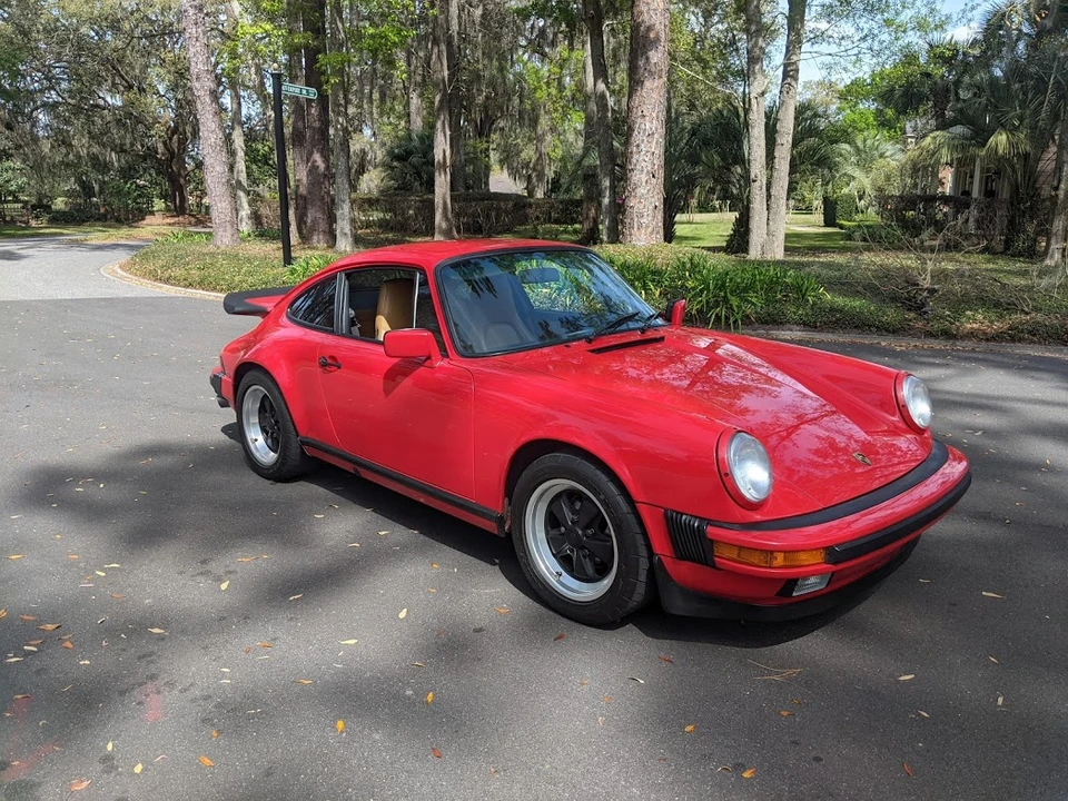 1988 Porsche 911 Carrera 3.2 - Image 5 of 31
