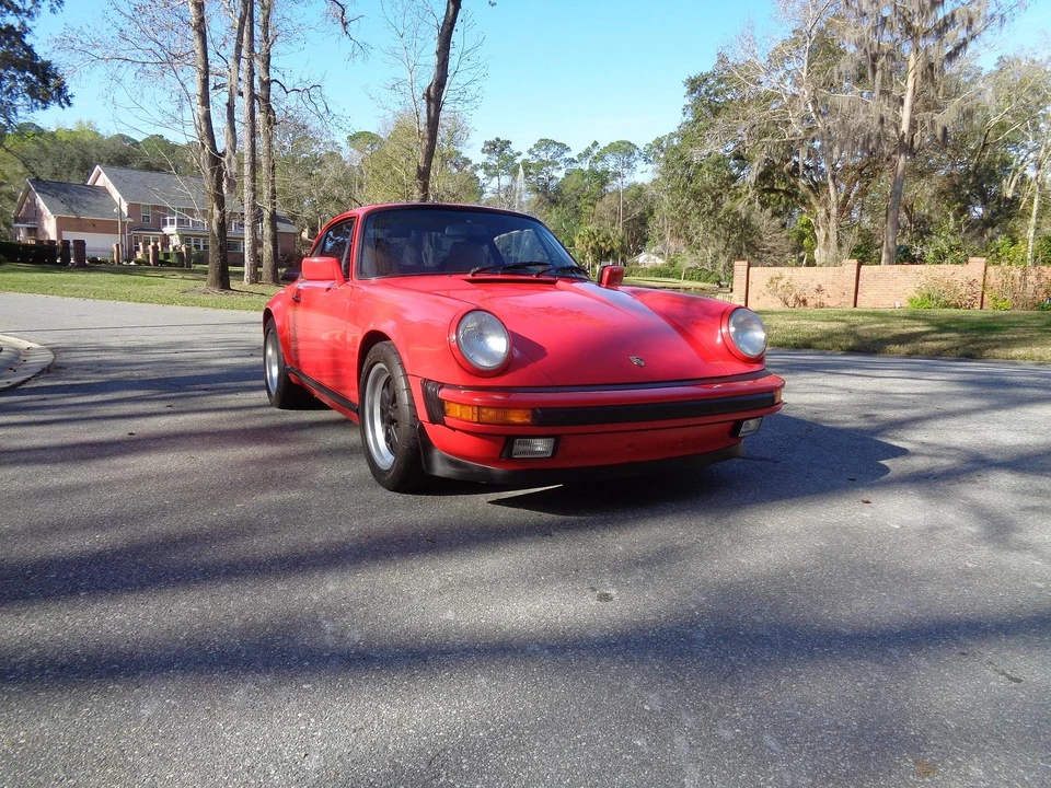 1988 Porsche 911 Carrera 3.2 - Image 7 of 31