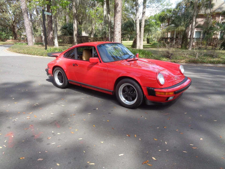 1988 Porsche 911 Carrera 3.2 - Image 4 of 31