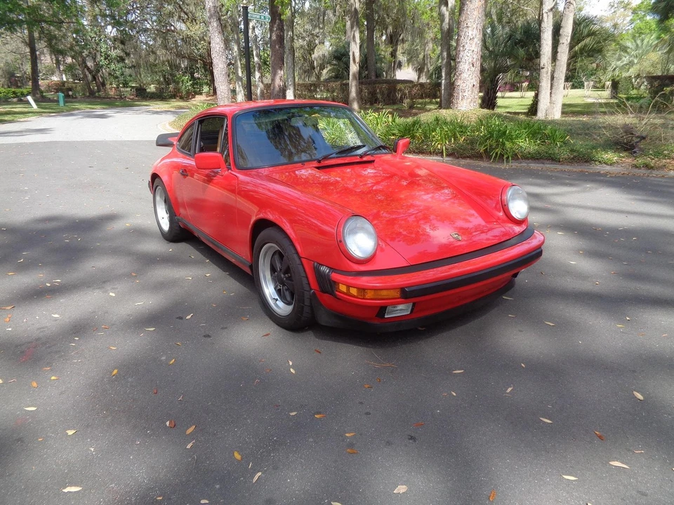 1988 Porsche 911 Carrera 3.2 - Image 6 of 31